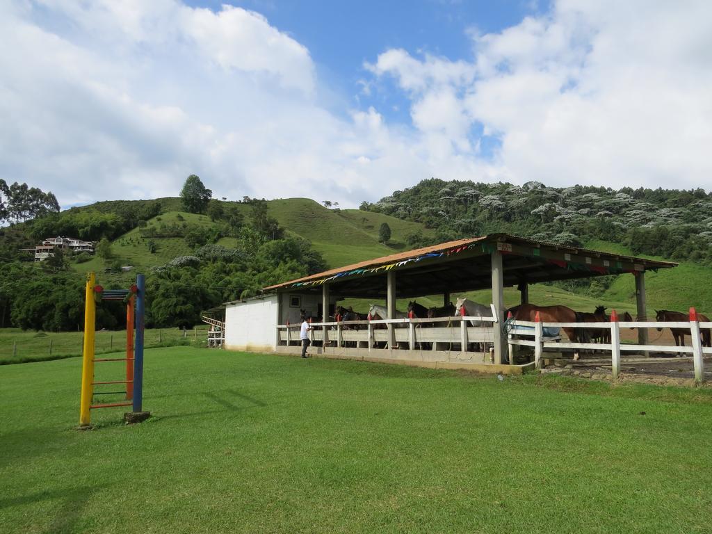 Finca Recreacional Marcelandia Санта-Роса-де-Кабаль Экстерьер фото